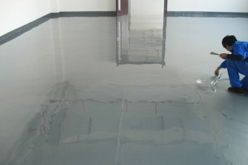 Microsilica in metal wear-resistant floor